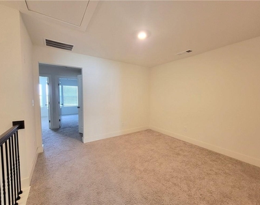 116 Auburn Gate Lane - Photo Thumbnail 14