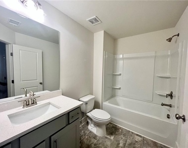 116 Auburn Gate Lane - Photo Thumbnail 24