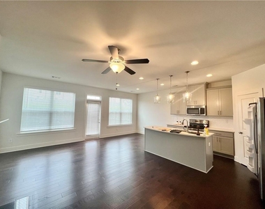 116 Auburn Gate Lane - Photo Thumbnail 4