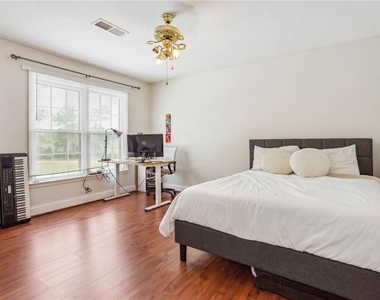 102 Holcomb Ferry Road - Photo Thumbnail 13