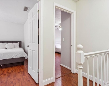 102 Holcomb Ferry Road - Photo Thumbnail 18