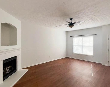1493 Ashley Way - Photo Thumbnail 7