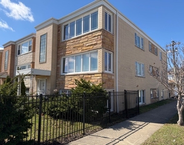 5556 N Central Avenue - Photo Thumbnail 1