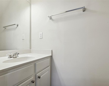 3033 Hartright Bend Court - Photo Thumbnail 14