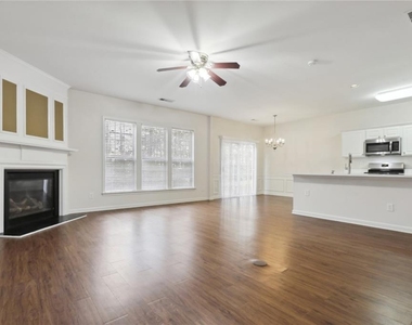 3033 Hartright Bend Court - Photo Thumbnail 7