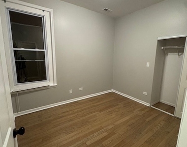 6412 S Greenwood Avenue - Photo Thumbnail 8