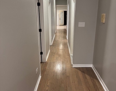 6412 S Greenwood Avenue - Photo Thumbnail 9