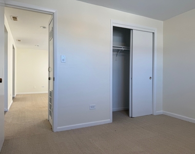 11137 S Emerald Avenue - Photo Thumbnail 9