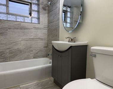 11137 S Emerald Avenue - Photo Thumbnail 4