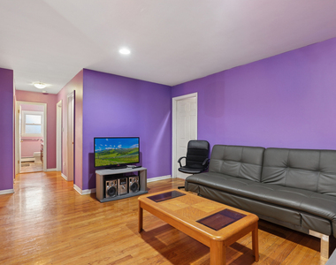 2147 Ridge Avenue - Photo Thumbnail 3
