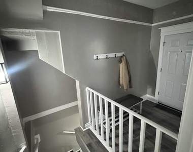 6601 S Langley Avenue - Photo Thumbnail 2