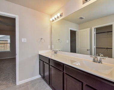 1427 Central Heights Drive - Photo Thumbnail 17