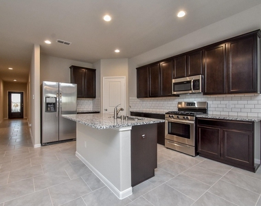 1427 Central Heights Drive - Photo Thumbnail 9