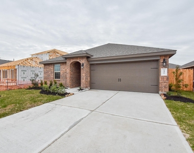 1427 Central Heights Drive - Photo Thumbnail 1