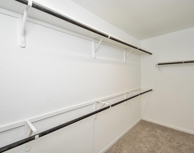 1427 Central Heights Drive - Photo Thumbnail 21