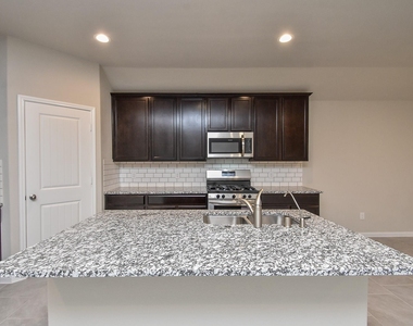 1427 Central Heights Drive - Photo Thumbnail 13