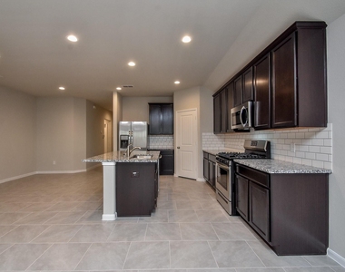 1427 Central Heights Drive - Photo Thumbnail 10