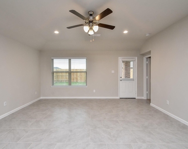 1427 Central Heights Drive - Photo Thumbnail 15