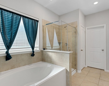 4510 Red Yucca Drive - Photo Thumbnail 13