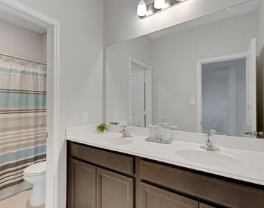 4510 Red Yucca Drive - Photo Thumbnail 25