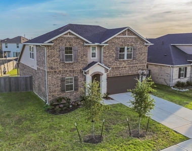 4510 Red Yucca Drive - Photo Thumbnail 2