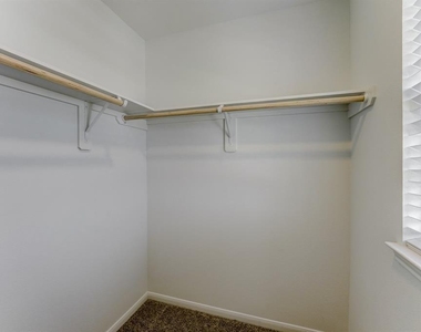 4510 Red Yucca Drive - Photo Thumbnail 22
