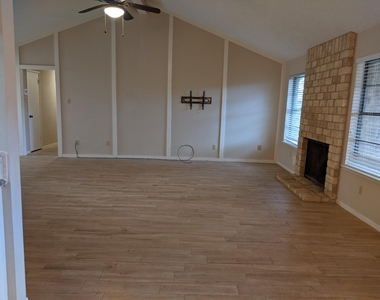 2519 Buffalo Trail - Photo Thumbnail 4