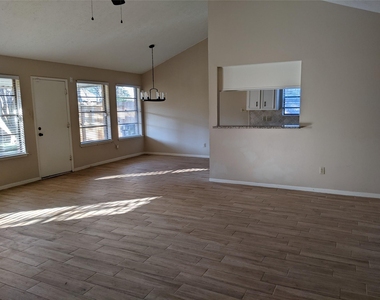 2519 Buffalo Trail - Photo Thumbnail 33