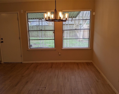 2519 Buffalo Trail - Photo Thumbnail 9