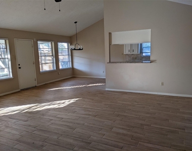 2519 Buffalo Trail - Photo Thumbnail 32