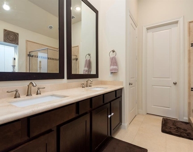 2010 Beall Street - Photo Thumbnail 8