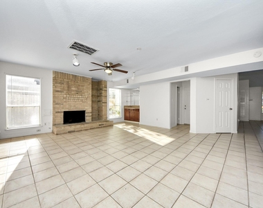 15614 Barbarossa Drive - Photo Thumbnail 6