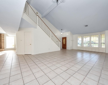 15614 Barbarossa Drive - Photo Thumbnail 11