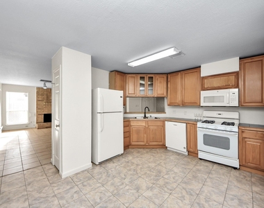 15614 Barbarossa Drive - Photo Thumbnail 1