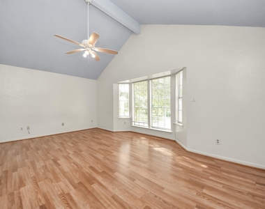 15614 Barbarossa Drive - Photo Thumbnail 22