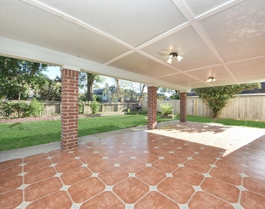 15614 Barbarossa Drive - Photo Thumbnail 33