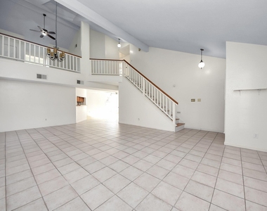 15614 Barbarossa Drive - Photo Thumbnail 9