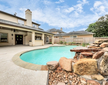 14207 Jade Cove Drive - Photo Thumbnail 30