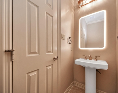 14207 Jade Cove Drive - Photo Thumbnail 9