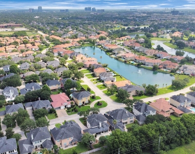 14207 Jade Cove Drive - Photo Thumbnail 33