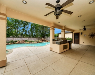 14207 Jade Cove Drive - Photo Thumbnail 24