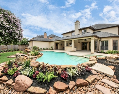 14207 Jade Cove Drive - Photo Thumbnail 25