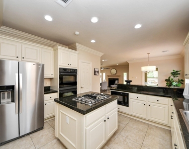 14207 Jade Cove Drive - Photo Thumbnail 5