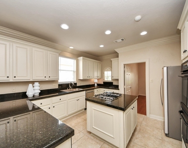 14207 Jade Cove Drive - Photo Thumbnail 3