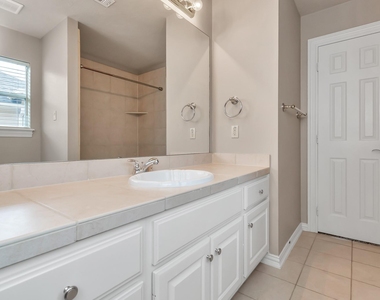 14207 Jade Cove Drive - Photo Thumbnail 20