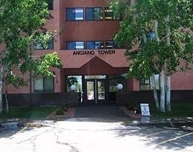 227 N Ute Ave - Photo Thumbnail 2
