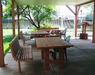 227 N Ute Ave - Photo Thumbnail 4