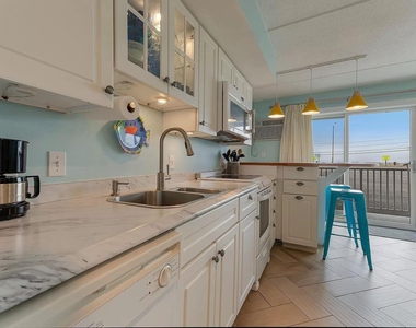 933 Ocean - Photo Thumbnail 6