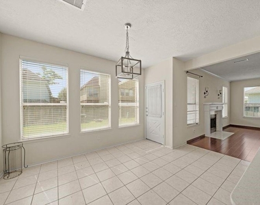 4123 Custer Creek Drive - Photo Thumbnail 12