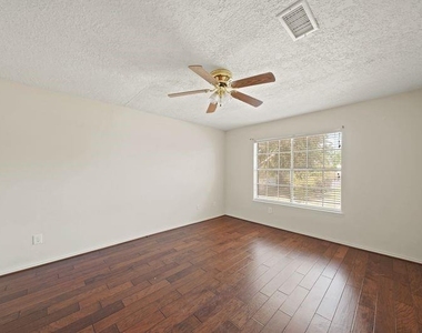 4123 Custer Creek Drive - Photo Thumbnail 20